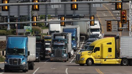 Az amerikai teherautó-sofőröket a Covid-19-nél is jobban frusztrálja