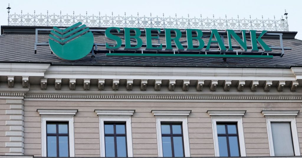 Az európai bankrészvények zuhanása megáll, az orosz Sberbank pedig kilép Európából