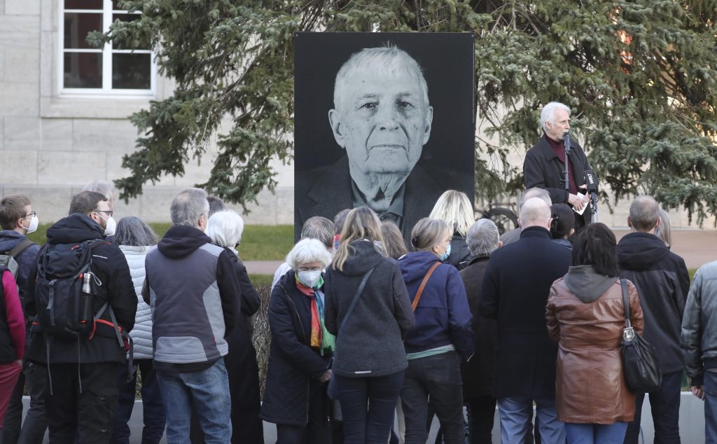 Németország egy náci tábor túlélőjét tiszteli, aki 96-an meghalt Ukrajnában