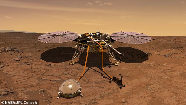 Az új kutatás korábban fel nem fedezett földrengéseket tárt fel a Mars felszíne alatt, ami a szakértők szerint bizonyítéka annak, hogy a Mars köpenyében magmatenger található.  A képen egy művész alkotása látható az InSight leszállóról, amely a 2018-as bolygóraszállás óta „felveszi a Mars szívverését”.