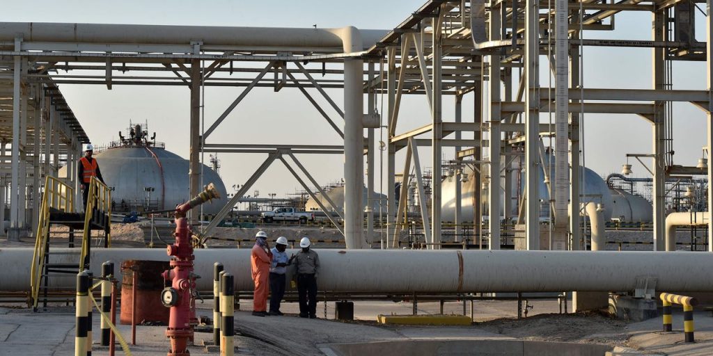 Az OPEC mérlegeli Oroszország olajkitermelési megállapodásának felfüggesztését