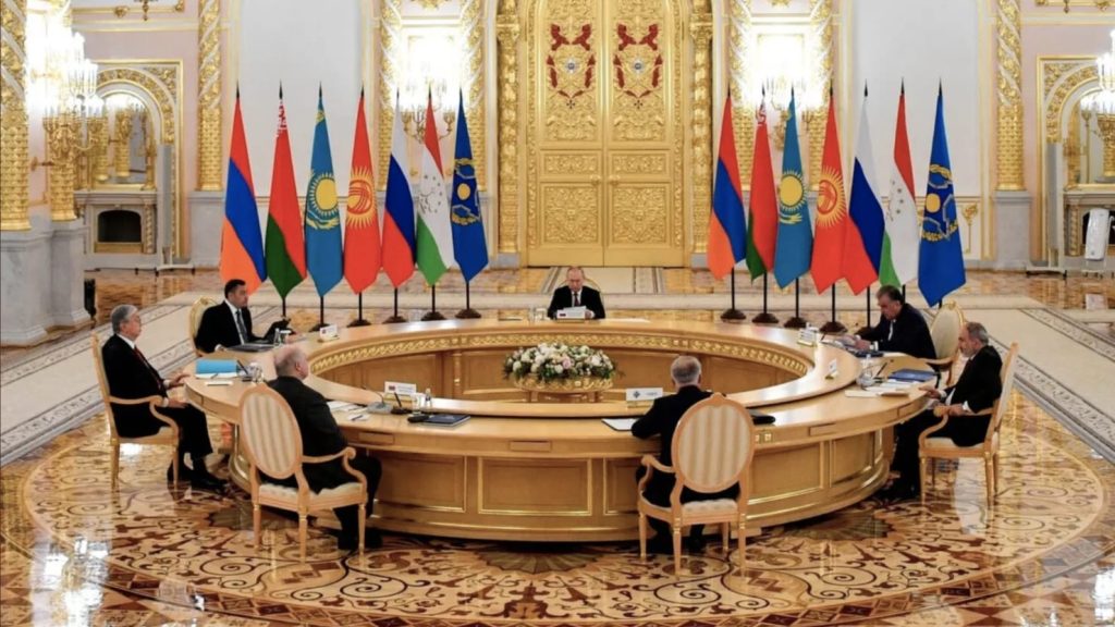 Vlagyimir Putyin orosz elnök szövetségesei szidták Ukrajnát a CSTO-csúcstalálkozón