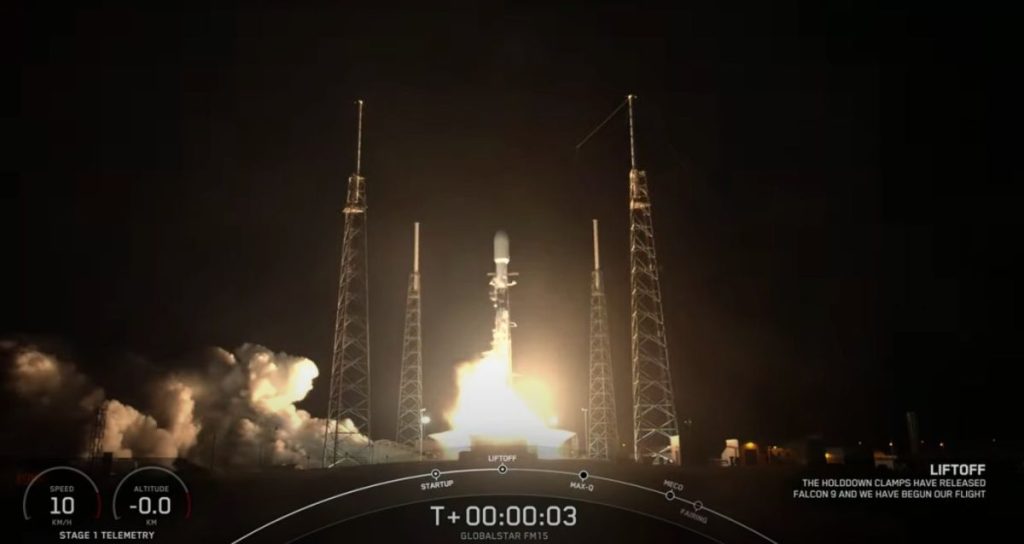 A SpaceX mesterhármast hajt végre, és 36 órán belül elindítja a harmadik rakétát