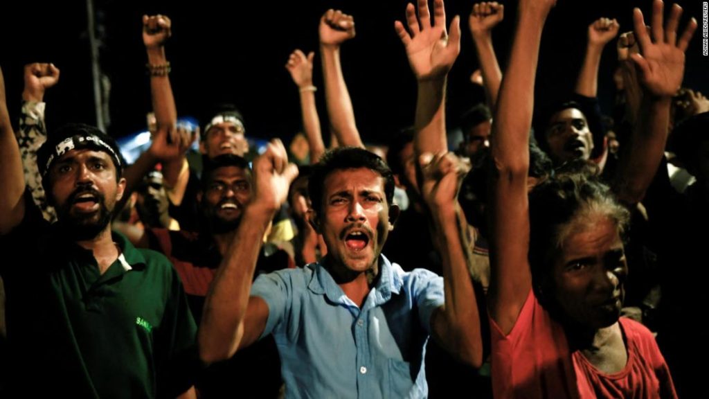 A Srí Lanka-iak Rajapaksa elnök lemondását követően ünnepelnek – de nagyobb problémák vetődnek fel