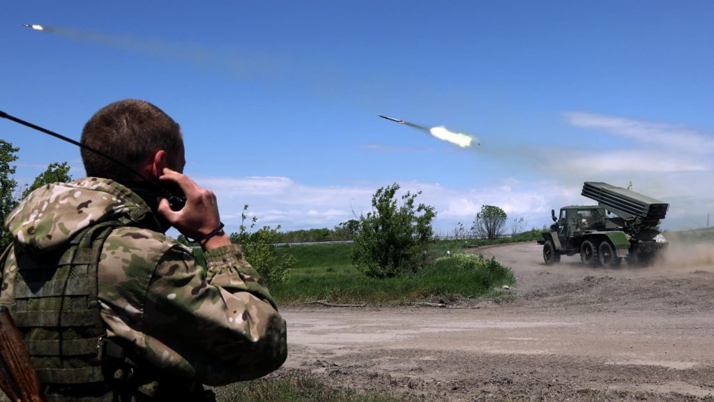 A brit hírszerzés szerint Oroszország újabb tartalékosokat hoz közelebb Ukrajnához