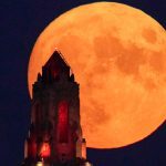 Augusztusi telihold: Mikor érdemes látni az óriás tokhal holdat?