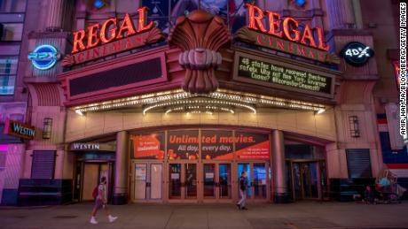 Regal Cinemas & # 39;  A tulajdonos csődöt jelenthet, és megígéri, hogy a szokásos módon fog működni.