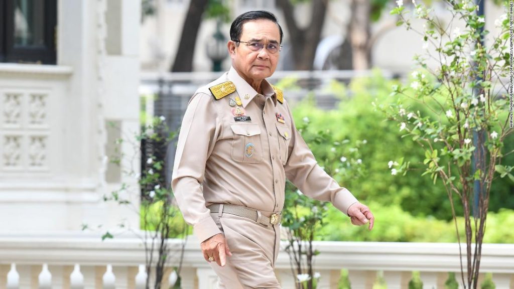 Thaiföld letartóztatta Prayut Chan-o-cha miniszterelnököt.  mi történt ezután?