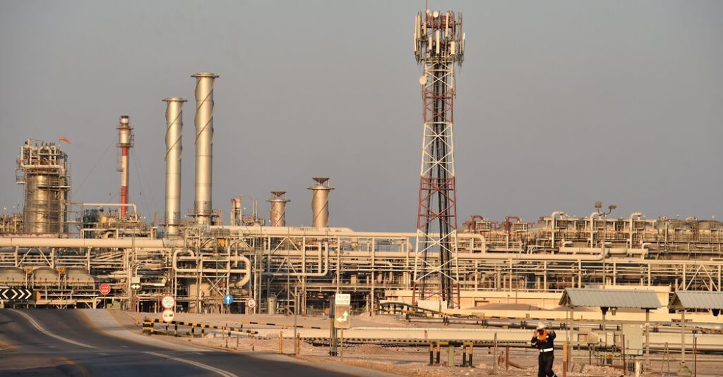 A Saudi Aramco profitja 90%-kal megugrott a magas olajárak miatt