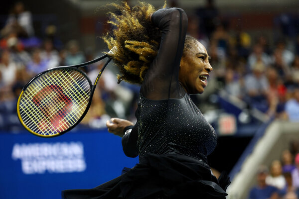 Serena Williams won the first set over Danka Kovinic and took a 4-2 lead to start the second.