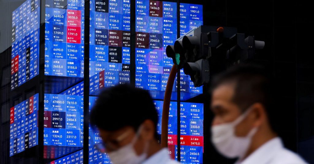 A részvények küzdenek, mivel a kínai kamatcsökkentés az olajárakat csökkenti
