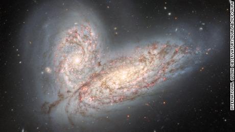 Az ütköző galaxisokról készült új kép a Tejútrendszer sorsát mutatja be