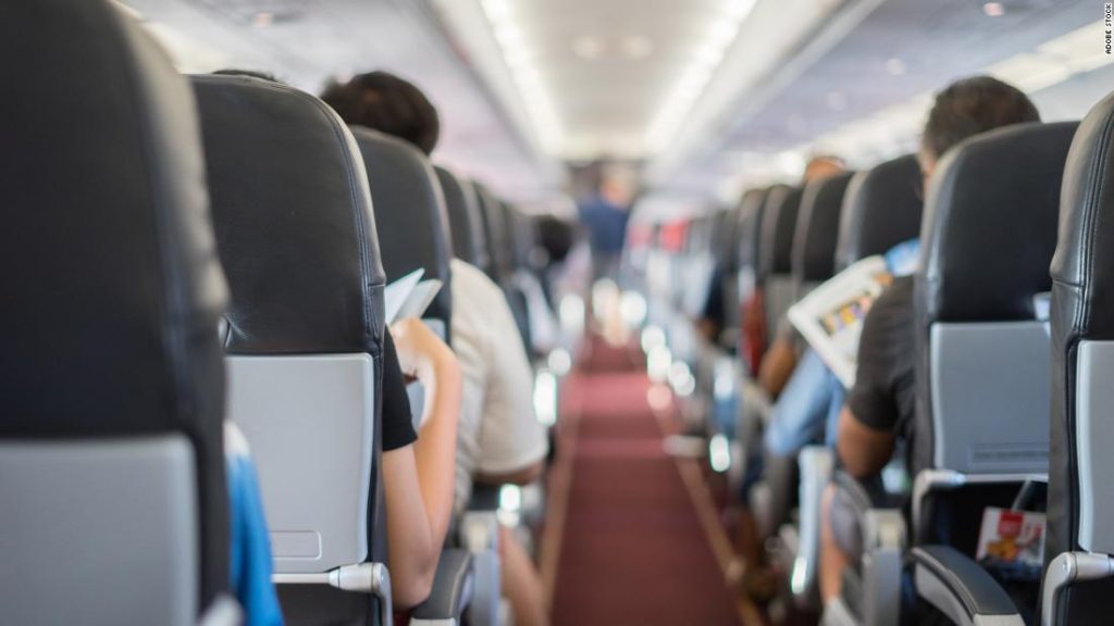 Az FAA lakossági visszajelzést kér a repülőgép ülésméretéről