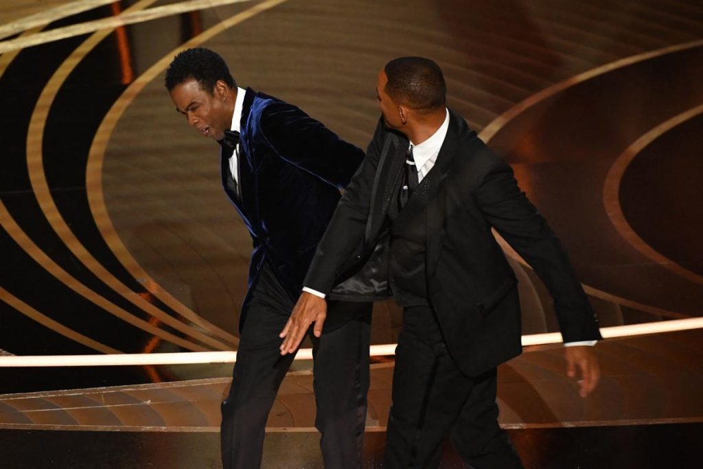 Chris Rock azt mondja, hogy 5 hónappal azután utasította vissza az Oscar-gála házigazdájának ajánlatát, hogy megpofozta Will Smitht