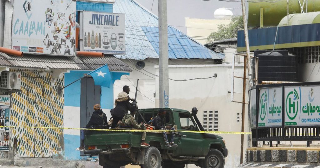 Legalább 12-en haltak meg szomáliai szállodaostromban és túszejtésben