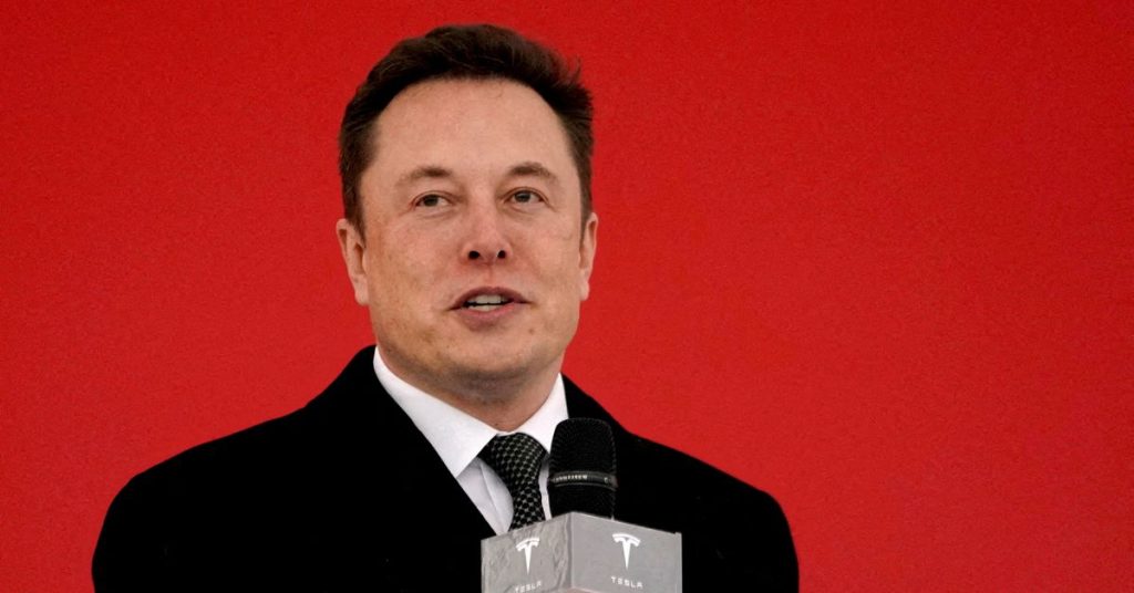 Musk 6,9 milliárd dollárt adott el Tesla részvényeiből, mivel a Twitter-ügylet valószínűleg kényszerült