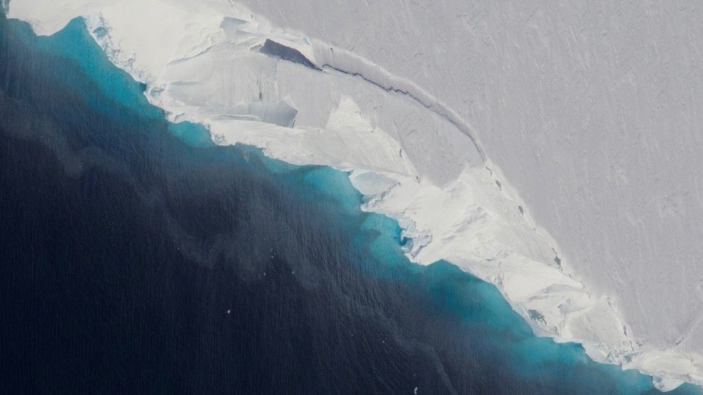 A Thwaites-gleccser nagyjából akkora, mint Florida, és körülbelül 16 lábbal megemelheti a tengerszintet, ha az óceánba esne.