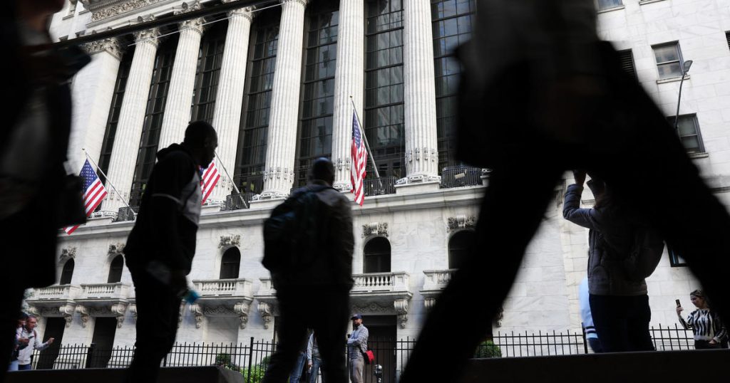 A recessziós félelmek a részvények meredek esésével fokozódtak