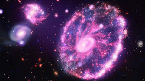 Chandra röntgenadatai hozzájárultak a Cartwell Wheel Galaxy Webb-teleszkóp képén látható kitörésekhez.