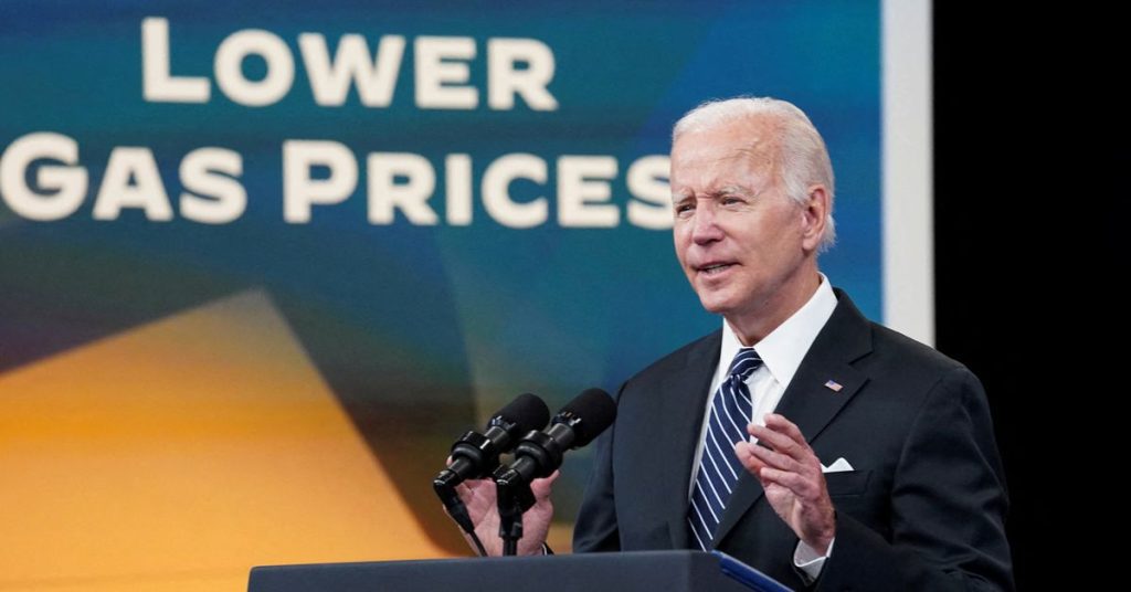 Az Egyesült Államok felszabadítja az olajtartalékokat, mivel Biden magasabb szivattyúárakkal foglalkozik