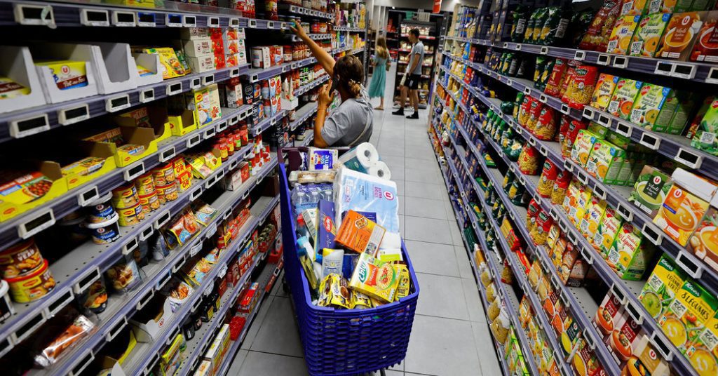 Az európai infláció 10,7%-os rekordot döntött, mivel a tisztviselők nehéz döntések előtt állnak