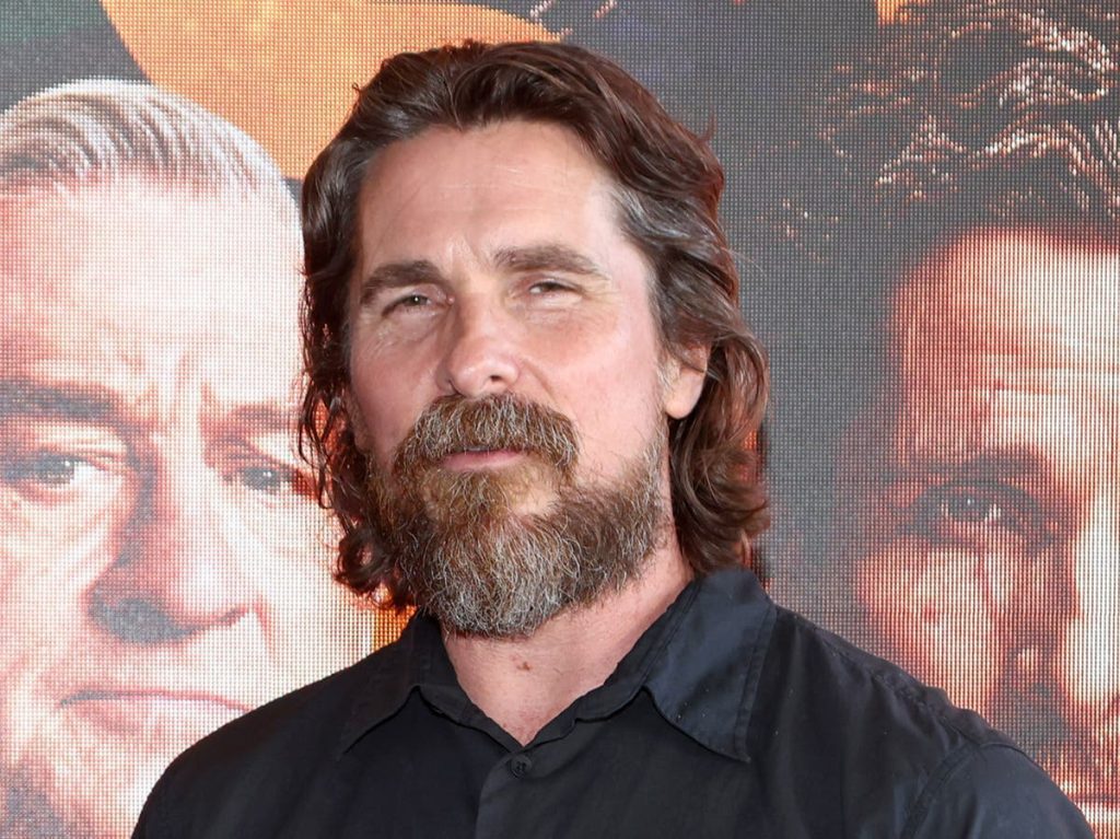 Christian Bale szerint az olyan zöld képernyős filmek, mint a Thor, "monoton" a forgatás terén