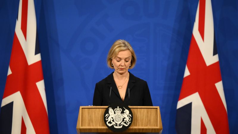 Liz Truss figyelmeztet, hogy órái vannak arra, hogy megmentse állását brit miniszterelnökként