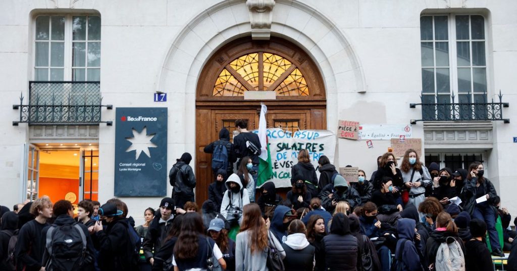 Vonatok és iskolák sújtották, mert a francia szakszervezetek sztrájkot hirdetnek a növekvő infláció közepette