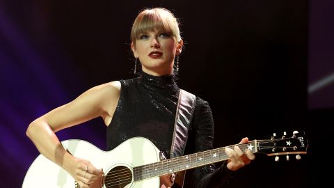 Taylor Swift jövő márciusban kezdi meg új turnéját.  52 stadiont érint az Egyesült Államokban.