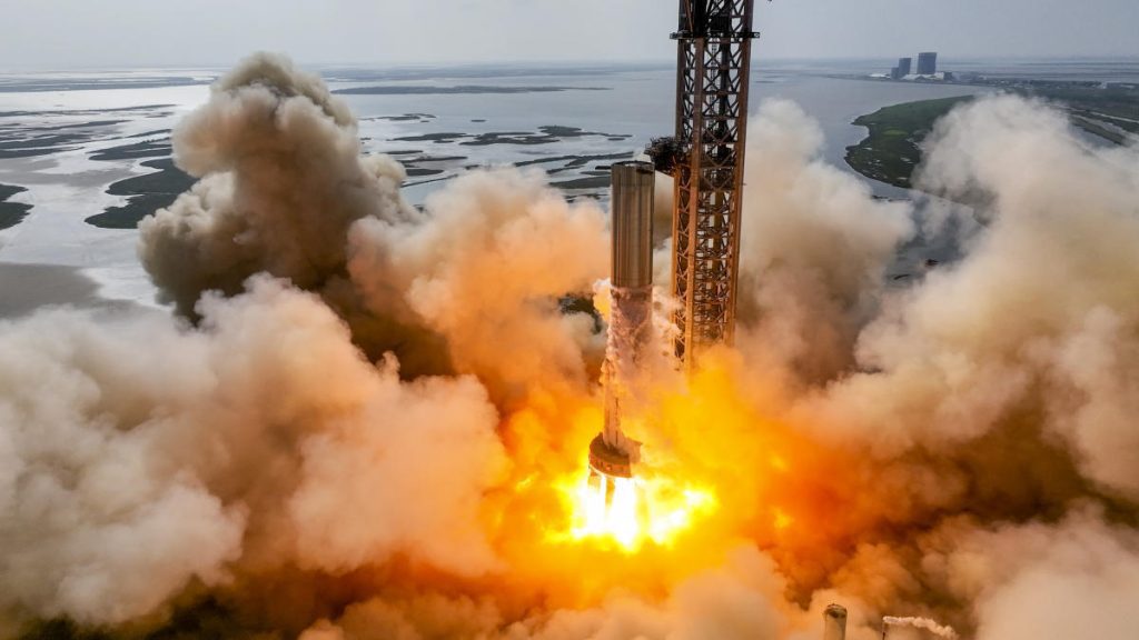 A SpaceX azt tervezi, hogy legyőzi a NASA-t a valaha volt legnagyobb rakéta kilövésében