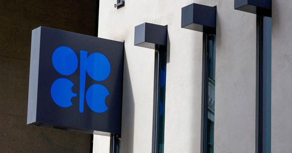 Az OPEC+ stabil politikát folytat a gyenge gazdaság és az orosz olajplafon közepette